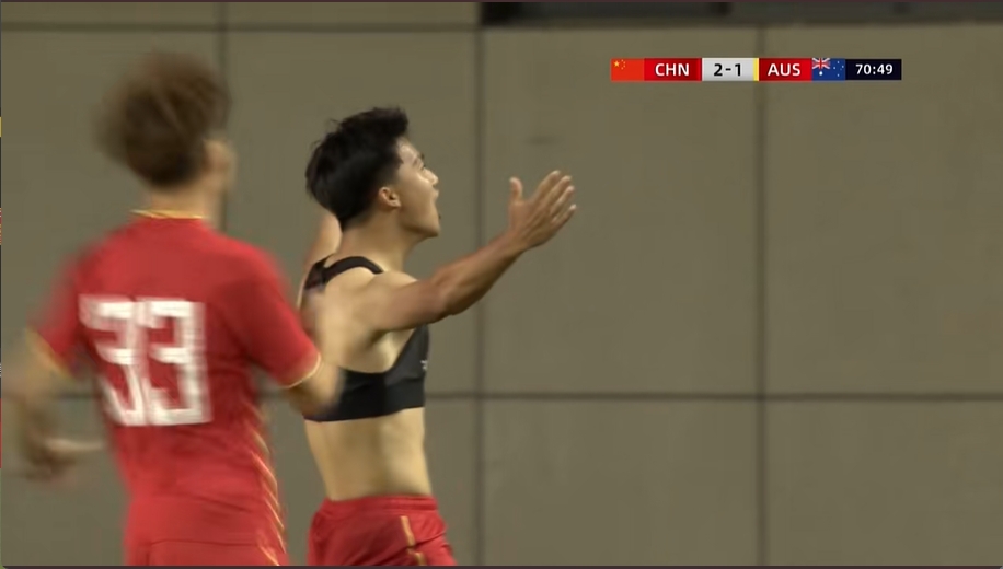 脫衣慶祝！梁仕宇頭球接力破門，國少3-1領先澳大利亞U16
