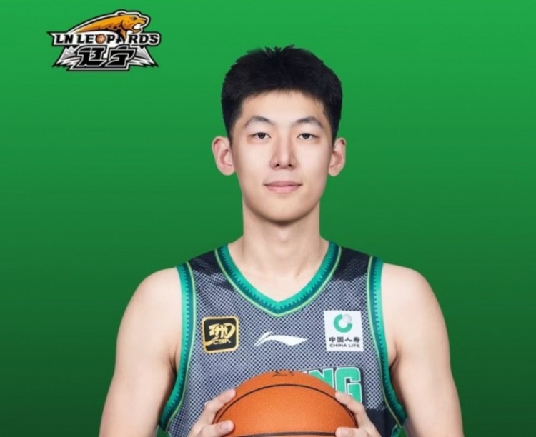 媒體人：張陳治鋒的5年新合同起薪超過200萬 之后還將逐年遞增