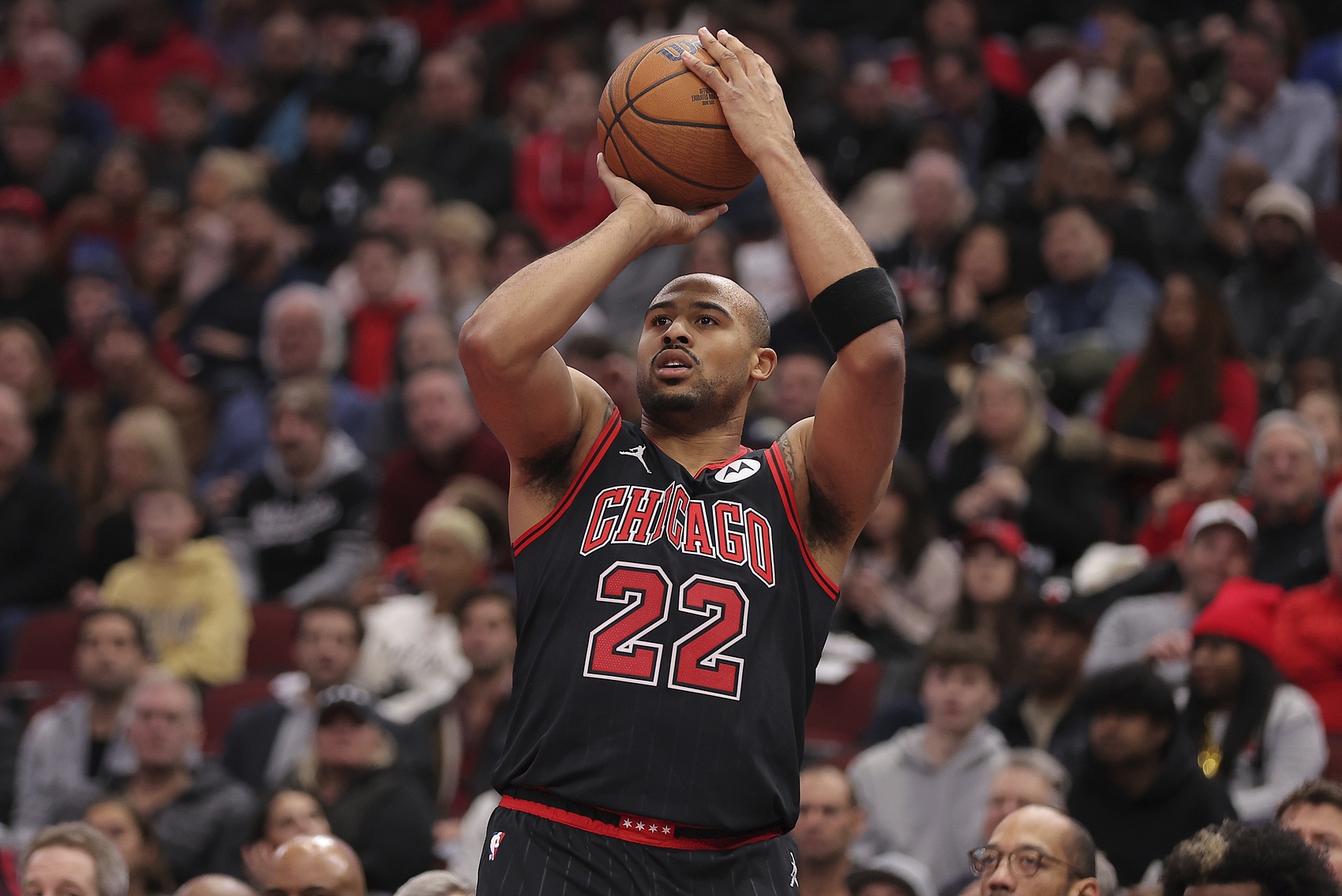 歐媒：塔克和費內巴切達成一致但還未最終確定 他仍在等NBA的機會