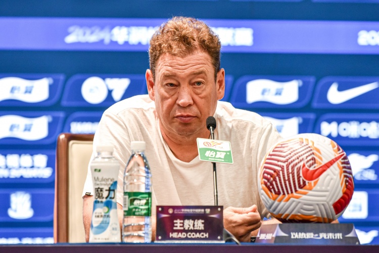 斯盧茨基：對陣泰山沒有任何容錯率 戴偉浚本賽季復出比較困難