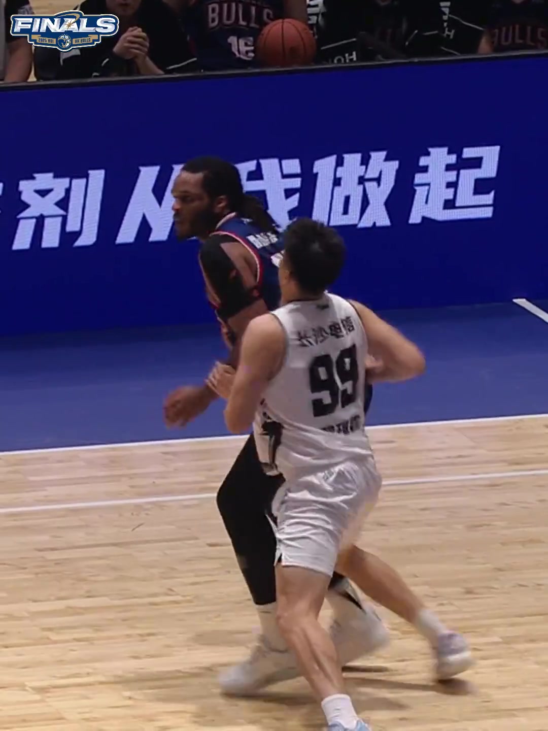 總決賽G3戰勝長沙勇勝！一起跟隨視頻回顧金牛球員高光表現！